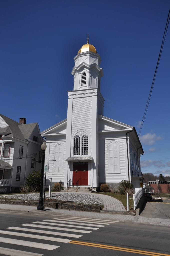 The United Methodist Church at 141 Greenwood Avenue, its tower capped by a gold-leaf dome