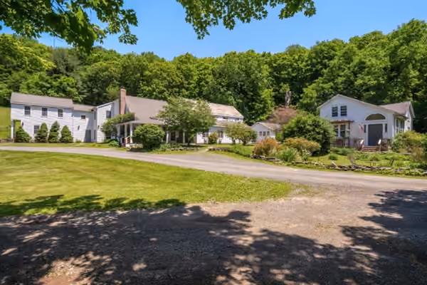 Inn at Silver Maple Farm