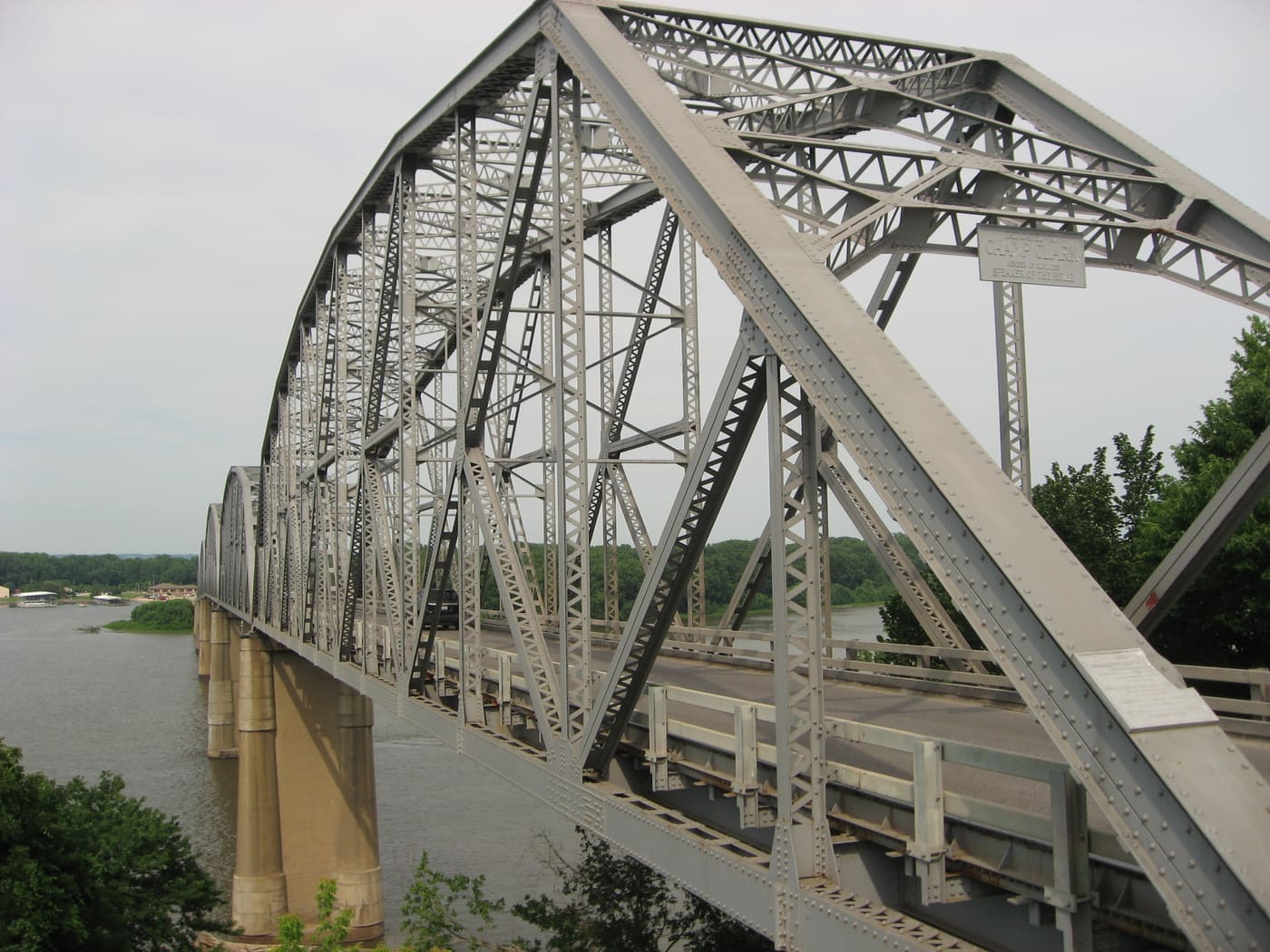 The original 1928 Champ Clark Bridge over the Mississippi River, since replaced by the current elevated span.