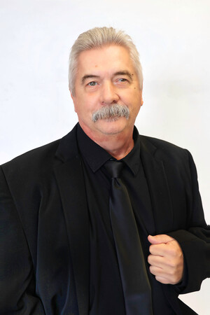 Portrait of Alan Knapp, Director of State and Federal Resources