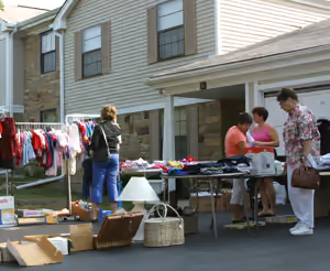 GarageSale_