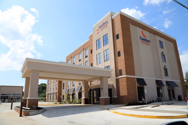 Comfort Suites