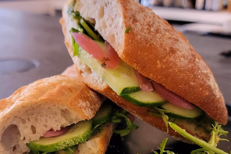 Rue 6 Bistro