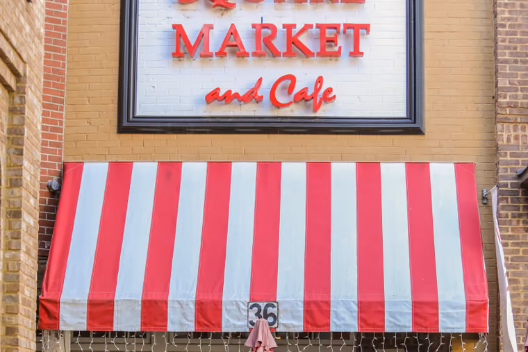 Square Market & Cafe